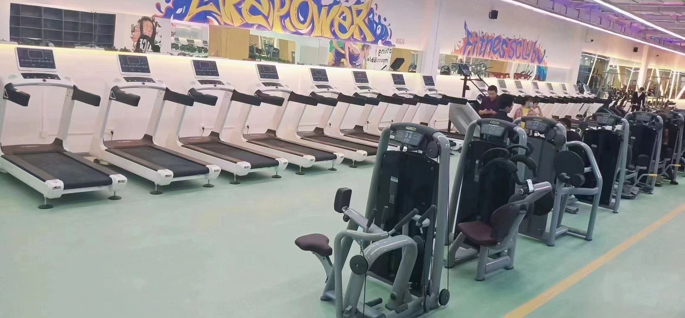 跑步机怎么跑步减肥效果好？看看跑步机健身正确的方法 